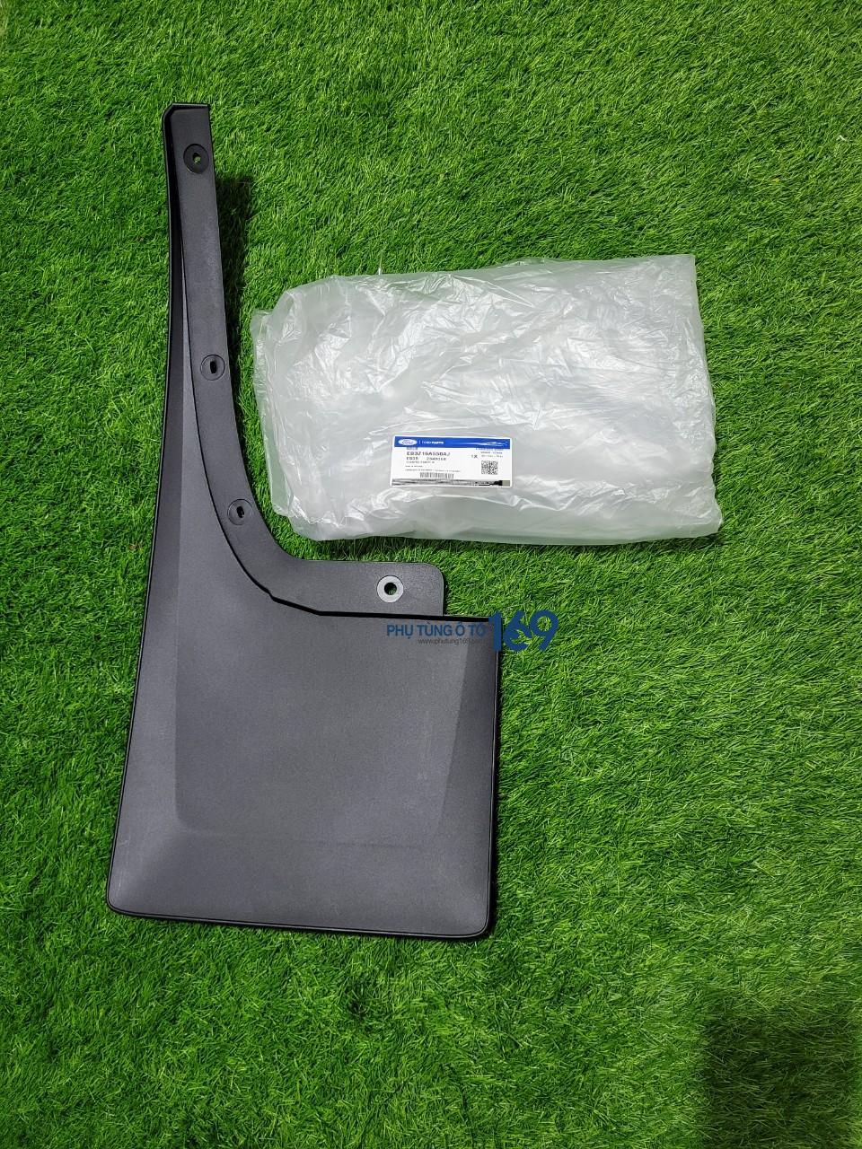 Chắn bùn bánh sau trái Ranger Chắn bùn bánh sau trái Ranger