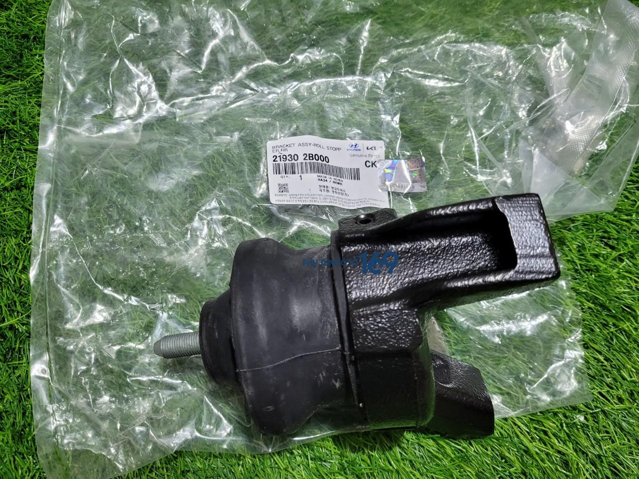 Chân máy sau Santafe Chân máy sau Santafe