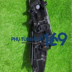 Đèn pha trái Cerato
