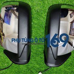 Gương chiếu hậu bên trái Everest