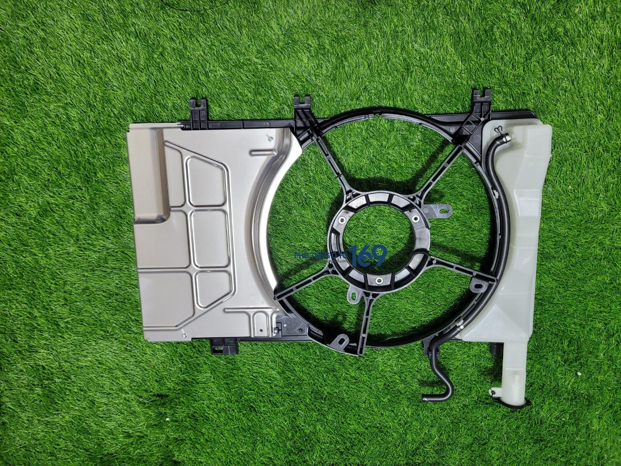 Lồng quạt két nước Vios Lồng quạt két nước Vios