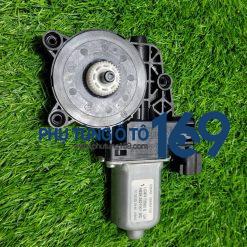 Morto lên kính trước phụ Bt50