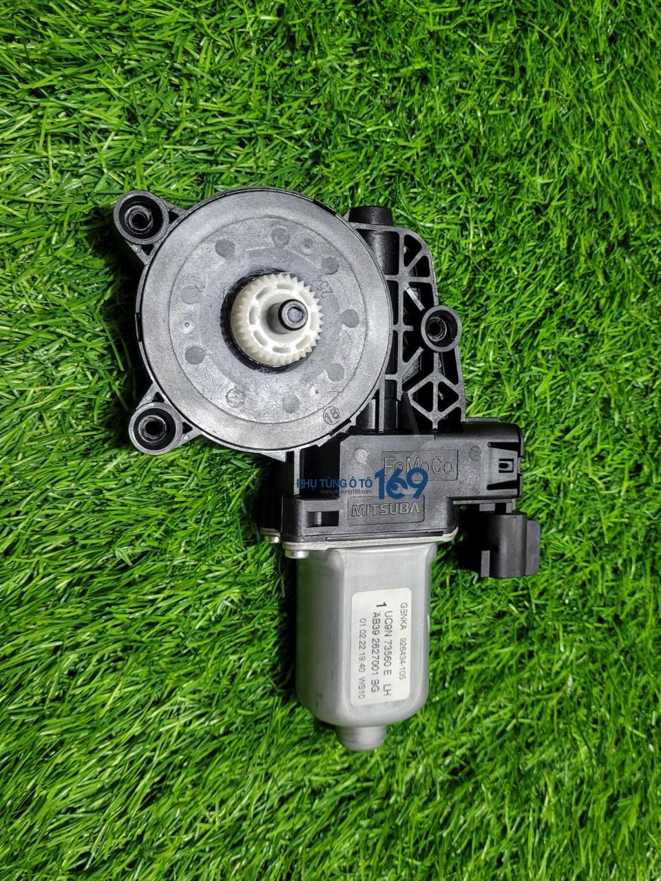 Morto lên kính trước phụ Bt50 Morto lên kính trước phụ Bt50