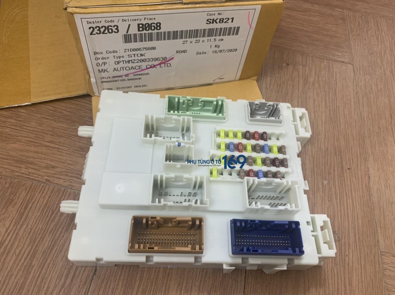 Hộp cầu chì thân xe Ranger Hộp cầu chì thân xe Ranger