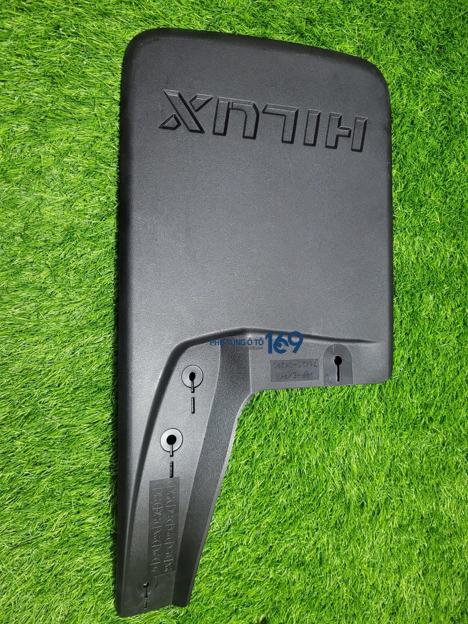 Chắn bùn bánh sau phụ Hilux Chắn bùn bánh sau phụ Hilux