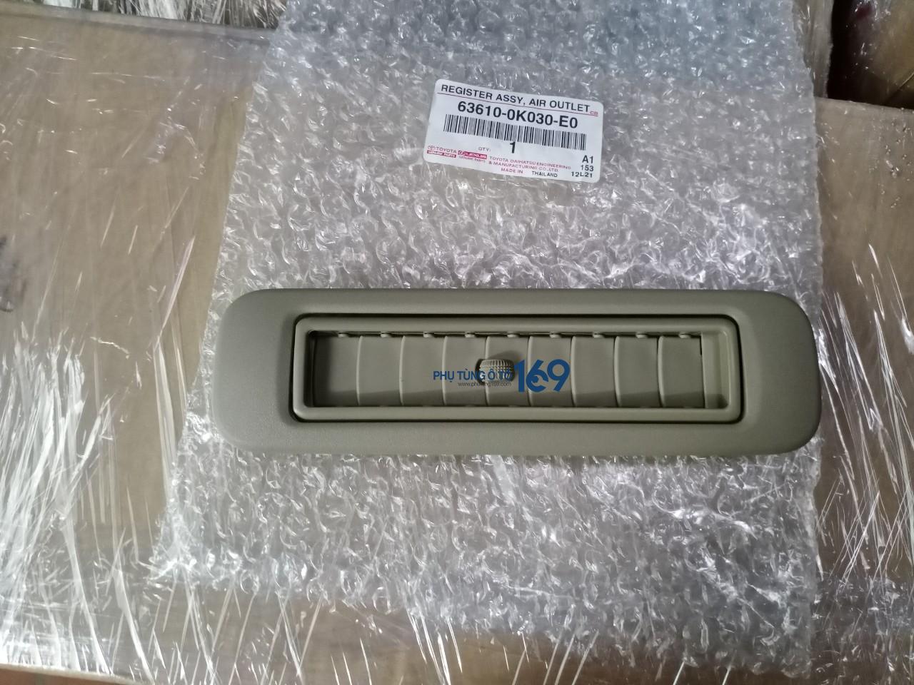 Cửa gió điều hòa giữa Fortuner Cửa gió điều hòa giữa Fortuner