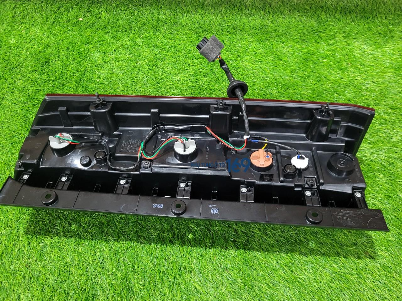 Đèn hậu phụ Solati Đèn hậu phụ Solati