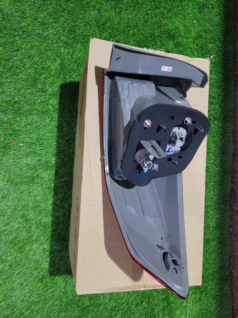 Đèn hậu ngoài phụ Honda City Đèn hậu ngoài phụ Honda City