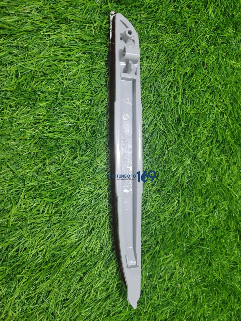 Đèn phản quang sau Mazda 3s Đèn phản quang sau Mazda 3s