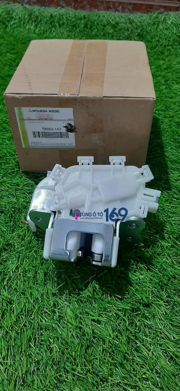 Khóa cốp hậu Xpander Khóa cốp hậu Xpander