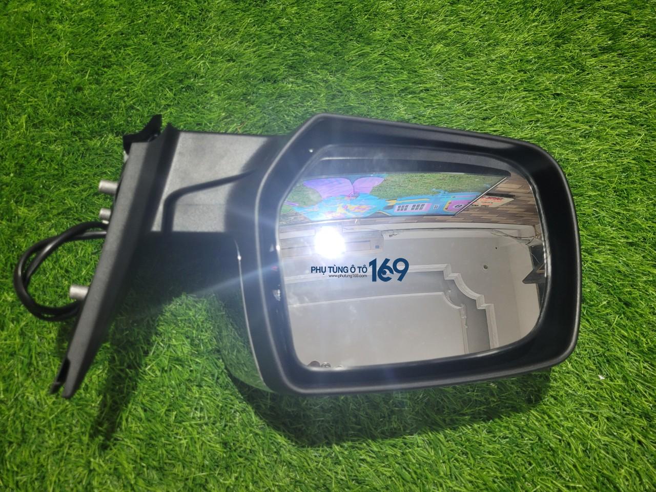 Kính chiếu hậu bên phải Everest Kính chiếu hậu bên phải Everest