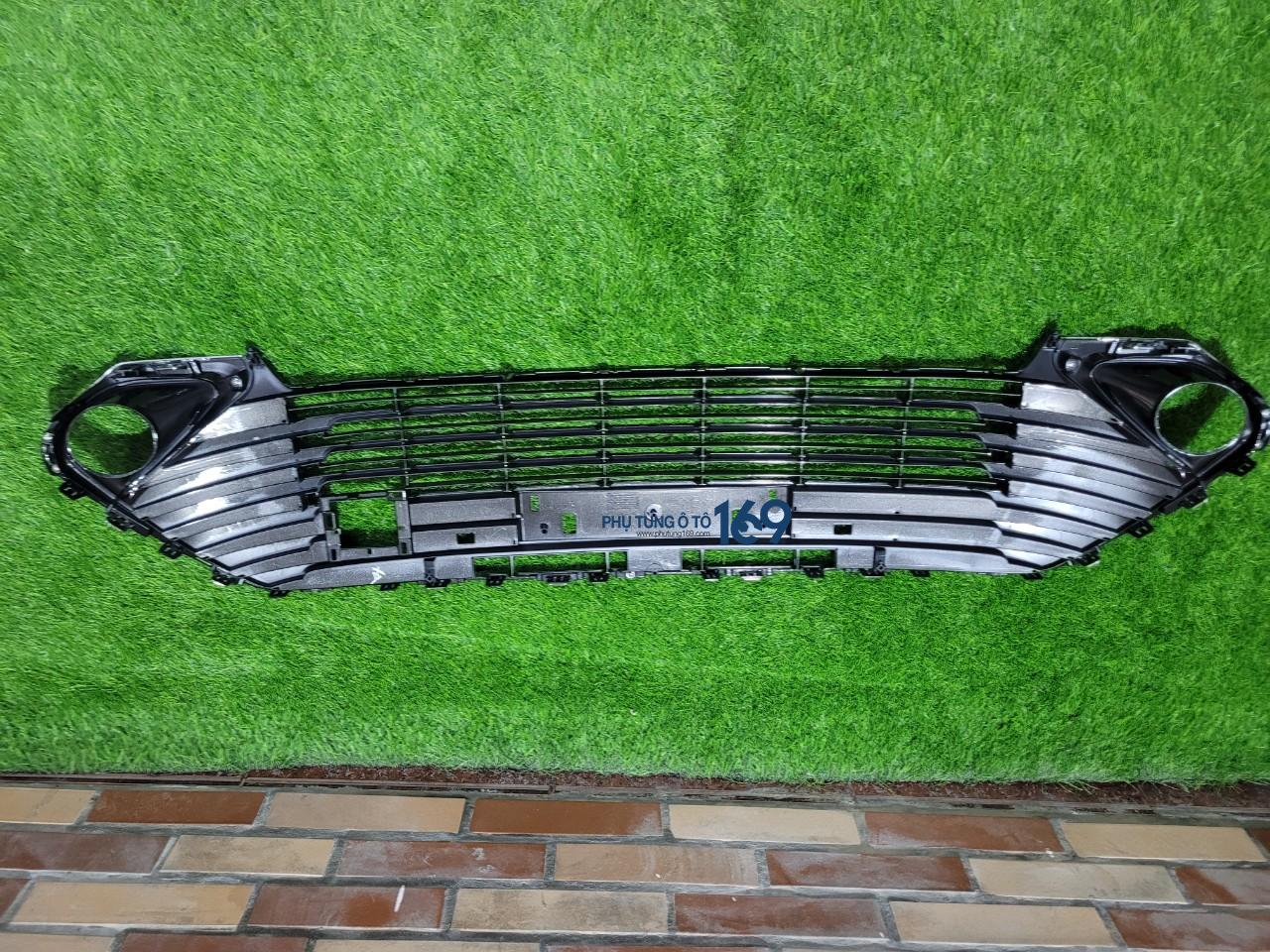 Lưới cản trước Camry 2.5 Lưới ba đờ xốc trước Camry 2.5