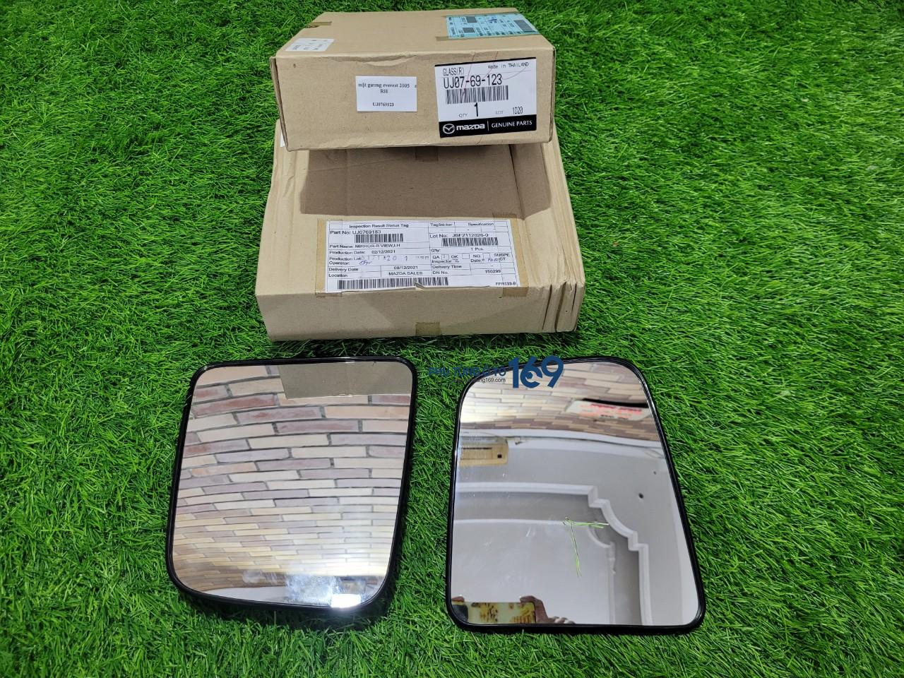 Mặt kính chiếu hậu phải Everest Mặt kính chiếu hậu phải Everest