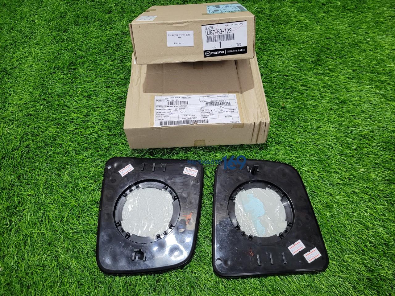 Mặt kính chiếu hậu phải Everest Mặt kính chiếu hậu phải Everest