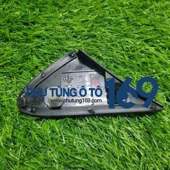 Ốp tam giác chân gươg Vios