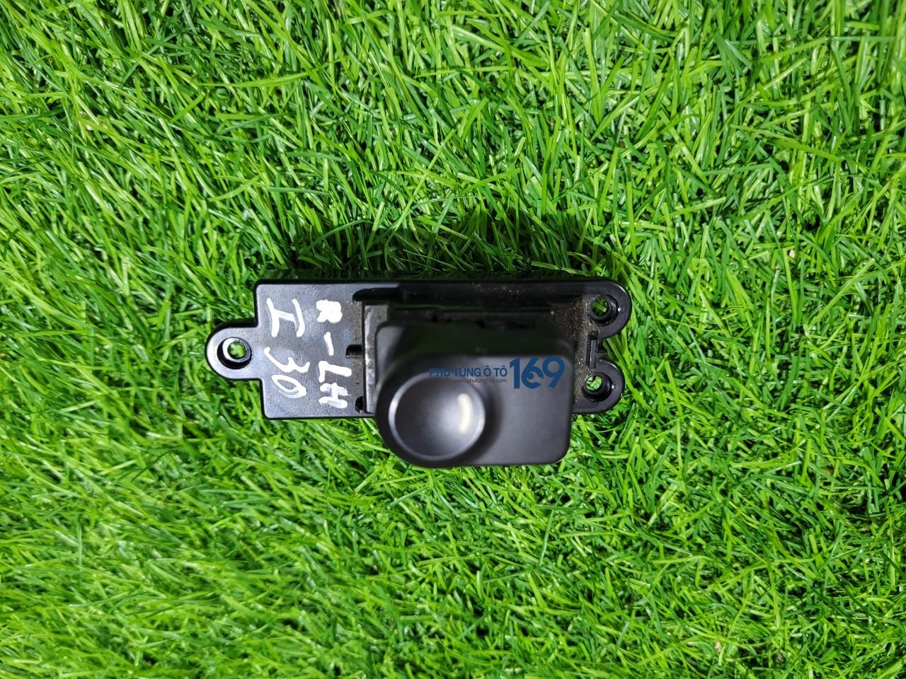 Công tắc lên kính sau I30â Công tắc lên kính sau I30