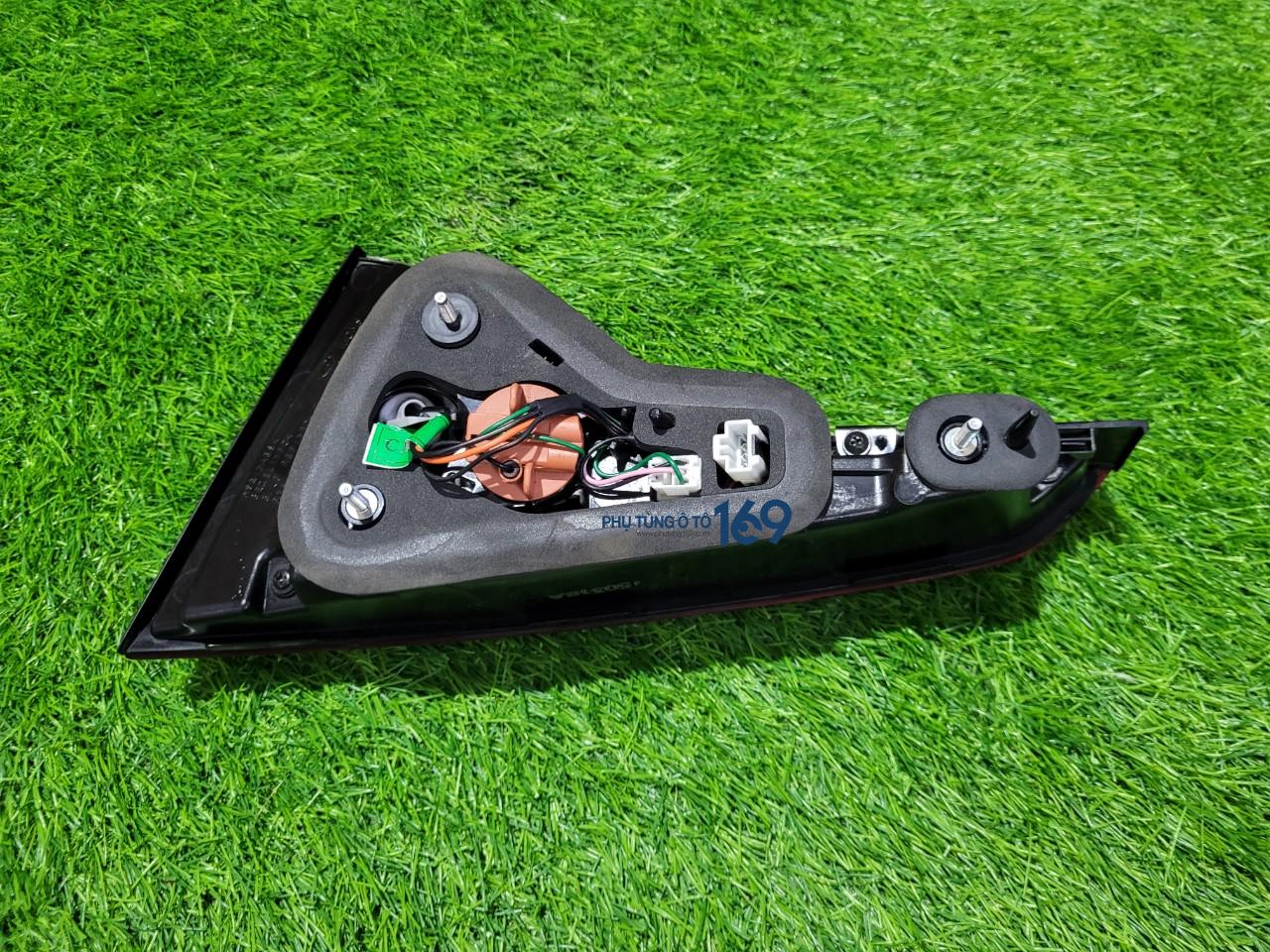 Đèn hậu trong phụ Sonata Đèn hậu trong phụ Sonata