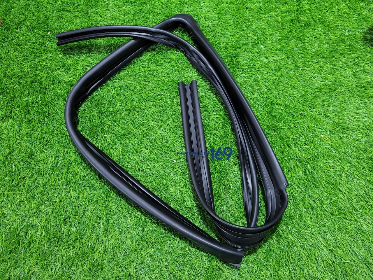 Gioăng trượt kính cánh cửa Ertiga Gioăng trượt kính cánh cửa Ertiga