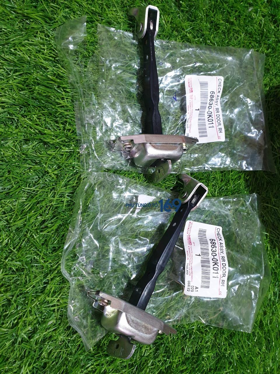 Hạn chế cửa sau phụ Fortuner Hạn chế cửa sau phụ Fortuner