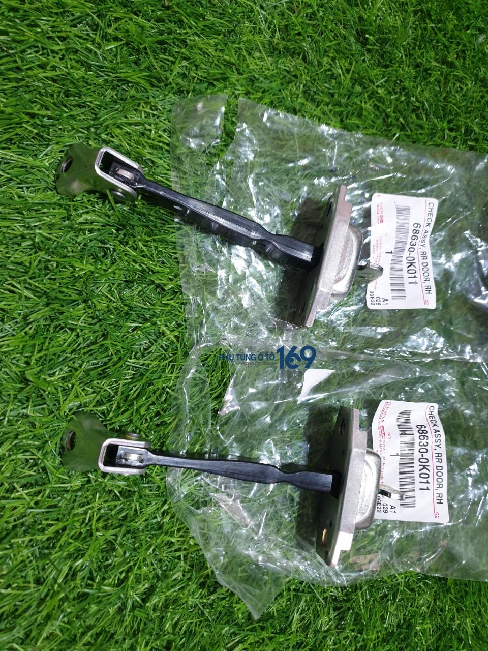 Hạn chế cửa sau phụ Fortuner Hạn chế cửa sau phụ Fortuner