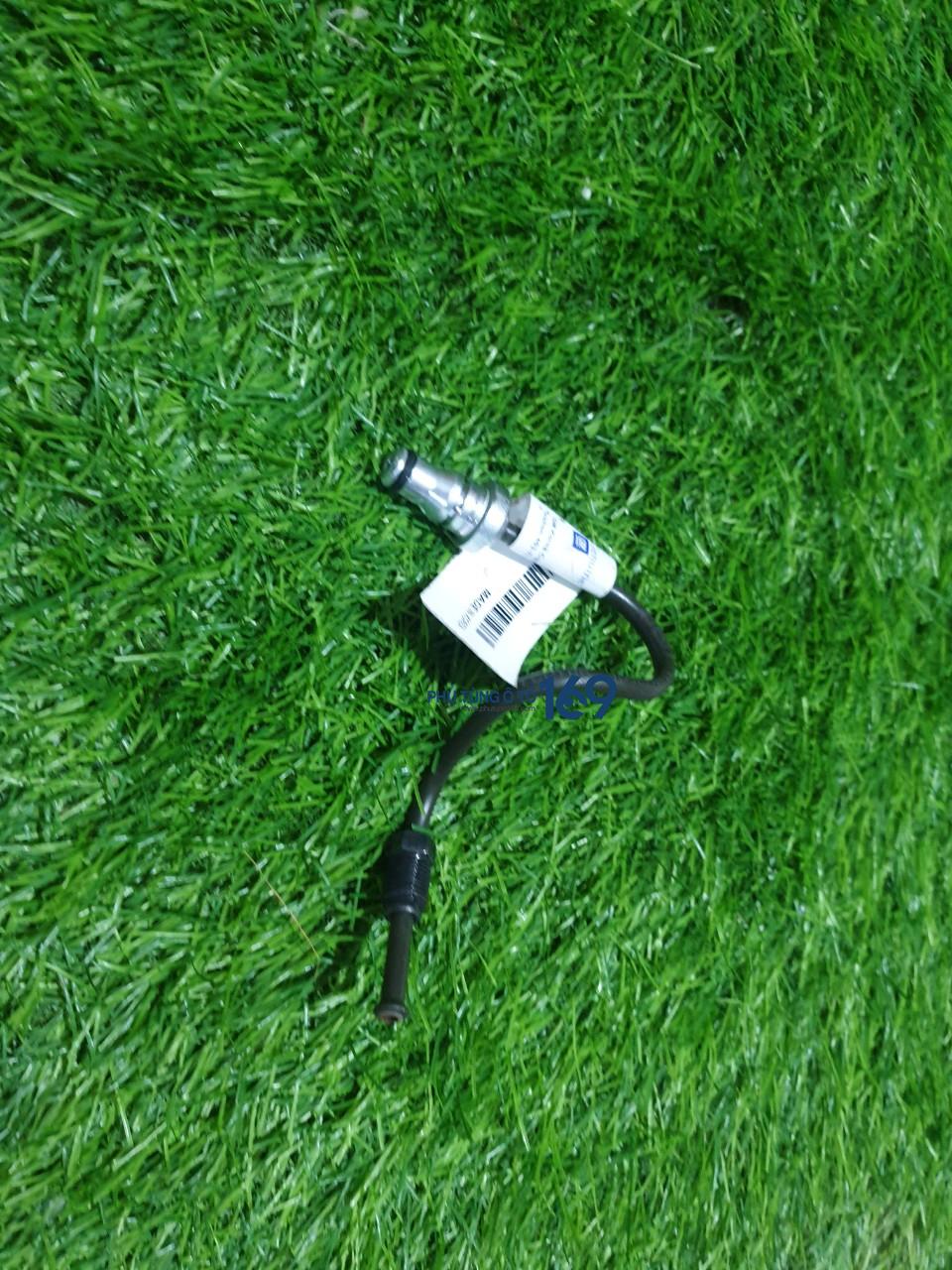 Ống dẫn dầu vào bi tê Captiva Ống dẫn dầu vào bi tê Captiva