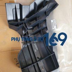 Phe cài cản trước Navara