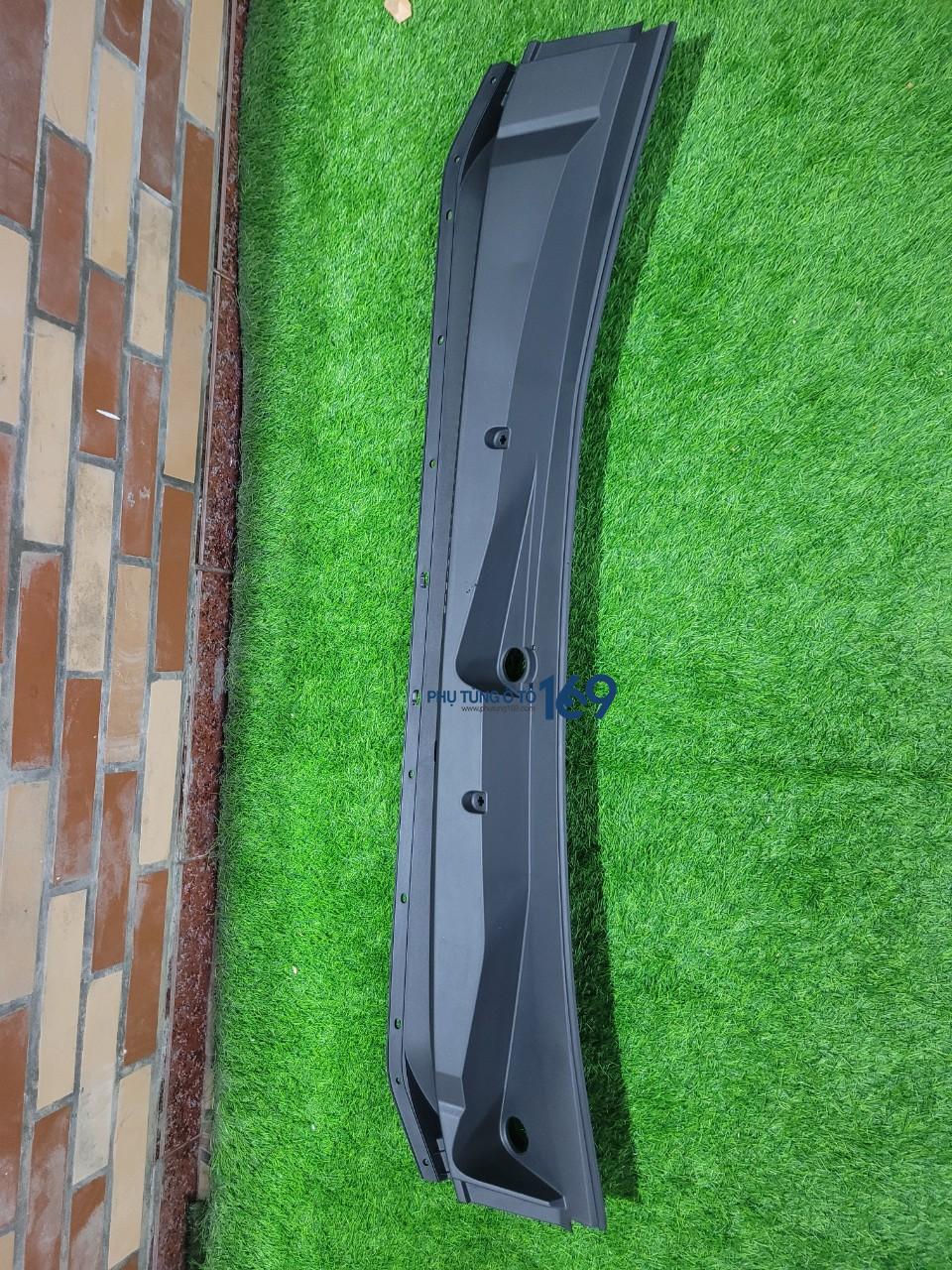 Tấm chắn nước dưới kính chắn gió Colorado Tấm chắn nước dưới kính chắn gió Colorado