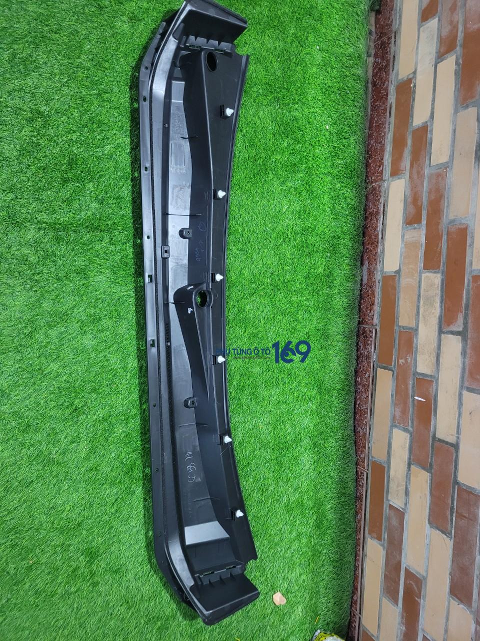 Tấm chắn nước dưới kính chắn gió Colorado Tấm chắn nước dưới kính chắn gió Colorado