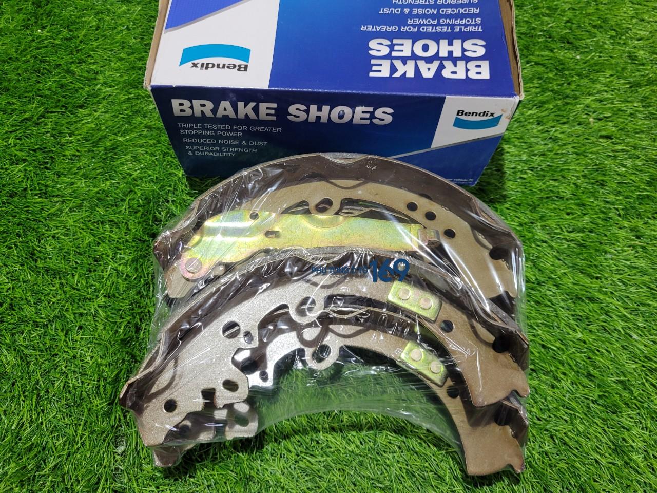 Guốc phanh sau Fortuner Guốc phanh sau Fortuner