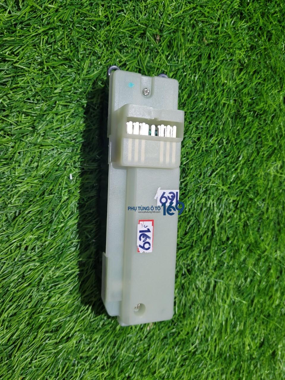 Công tắc lên kính tổng Vios Công tắc lên kính tổng Vios