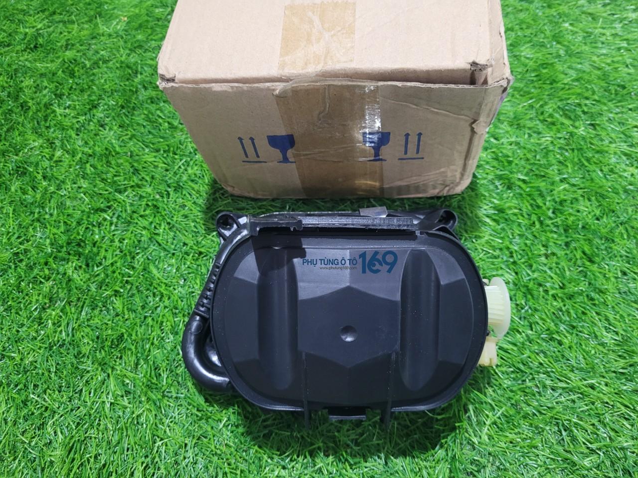 Đèn gầm cản trước phải Mercedes E240 Đèn gầm cản trước phải Mercedes E240