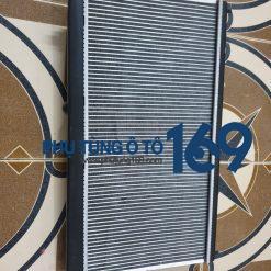 Két nước Lifan 620