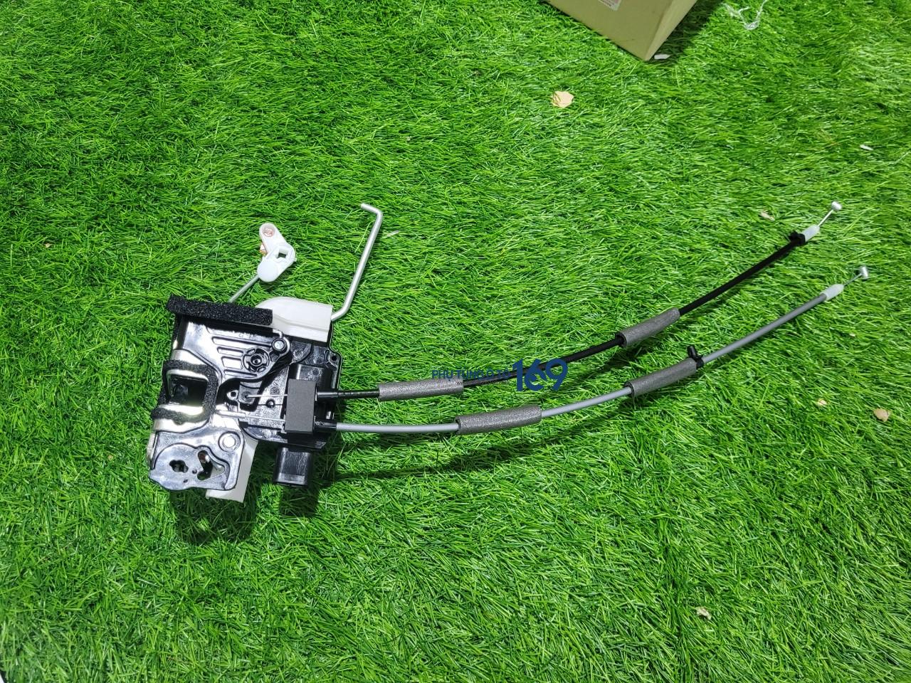 Khóa ngậm cửa trước lái Picanto Khóa ngậm cửa trước lái Picanto