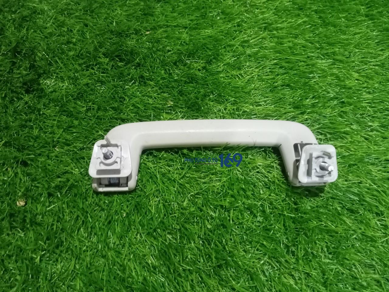 Tay vịn trần Mazda Bt50 Tay vịn trần Mazda Bt50