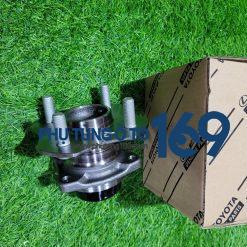 Bi may ơ bánh sau Altis