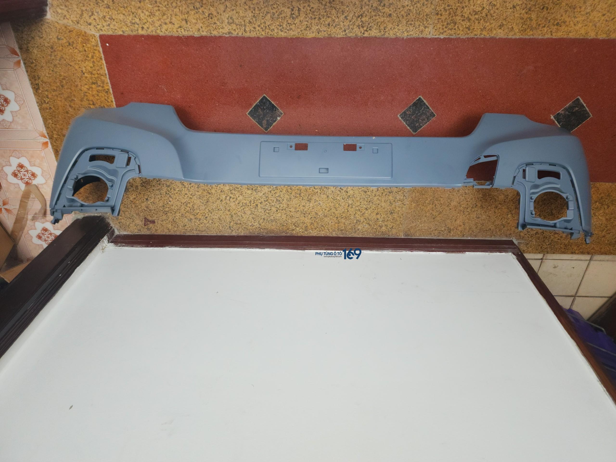 Ba đờ xốc trước miếng trên Suzuki Xl7 Ba đờ xốc trước miếng trên Suzuki Xl7