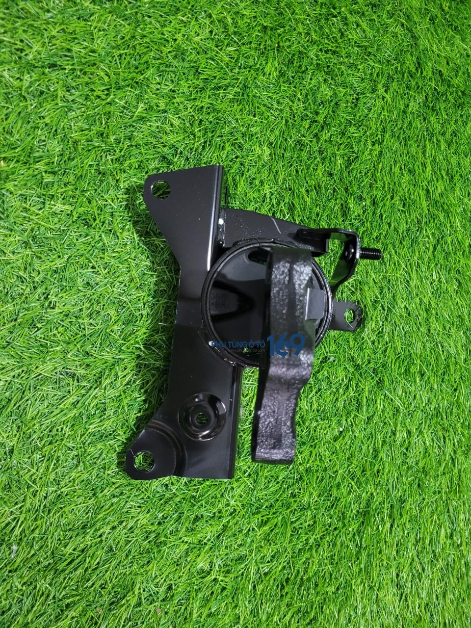 Chân máy trái Suzuki Xl7 Chân máy trái Suzuki Xl7