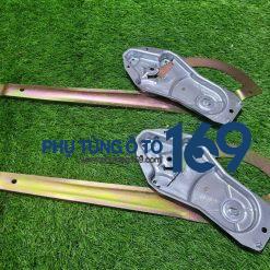 Compa lên kính phải Transit