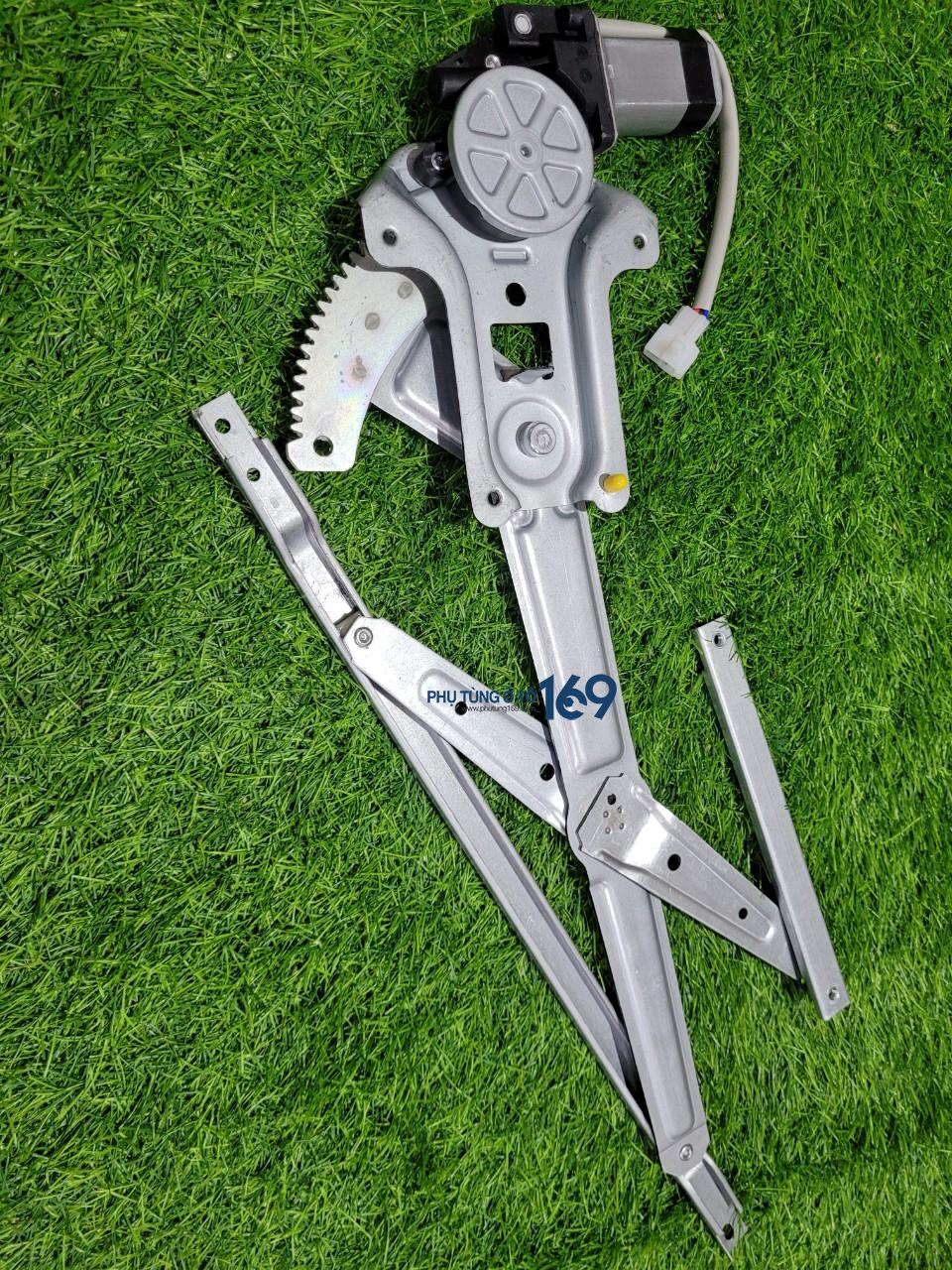 Compa lên kính trước Ranger Compa lên kính trước Ranger