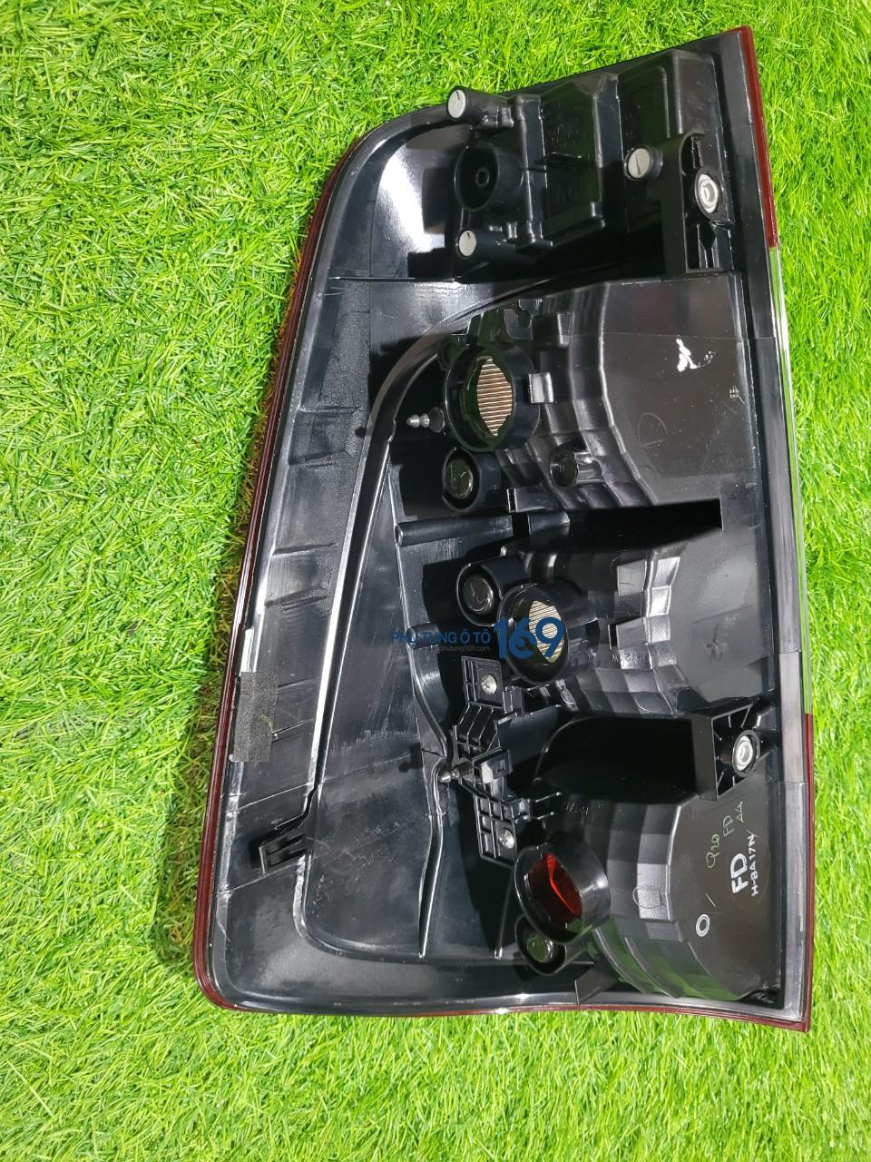 Đèn hậu phải Nissan Navara Đèn hậu phải Nissan Navara