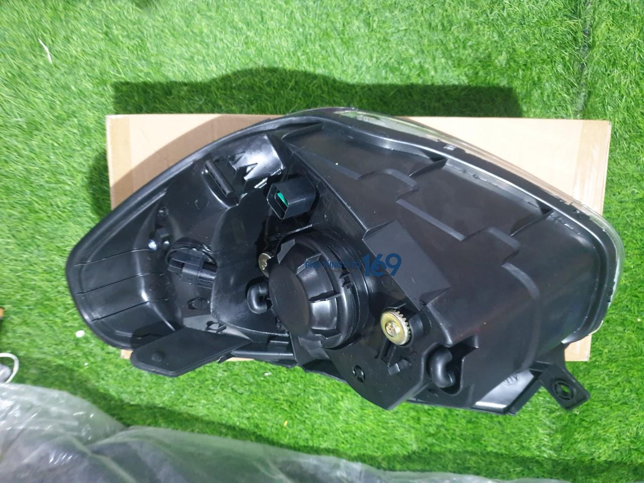 Đèn pha Hyundai Accent Đèn pha Hyundai Accent