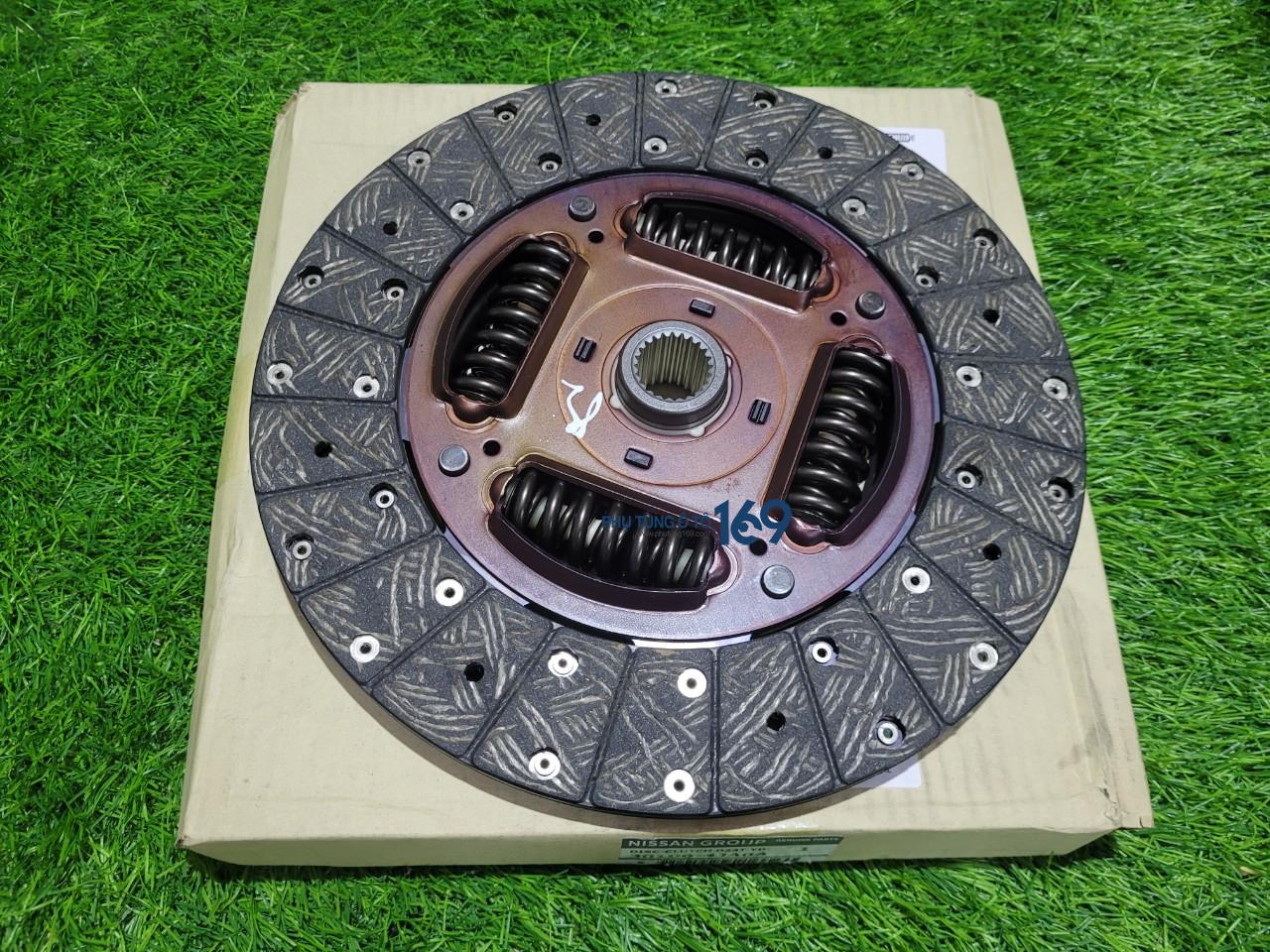 Lá côn Navara Lá côn Navara