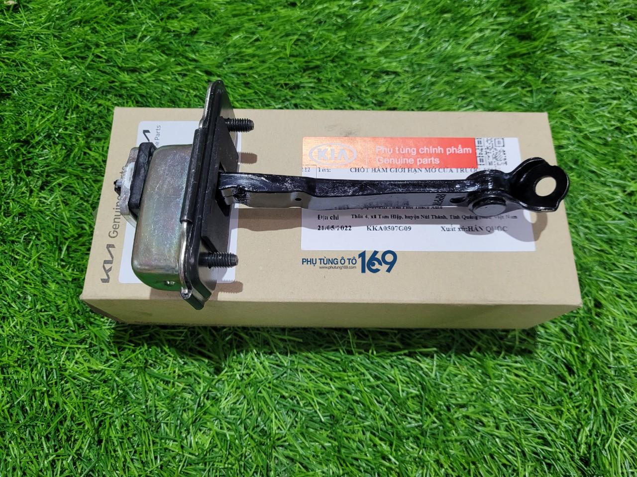 Hạn chế cánh cửa trước phải Rondo Hạn chế cánh cửa trước phải Rondo
