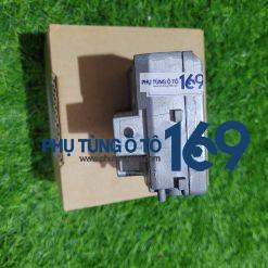 Hộp điều khiển trụ lái Cruze