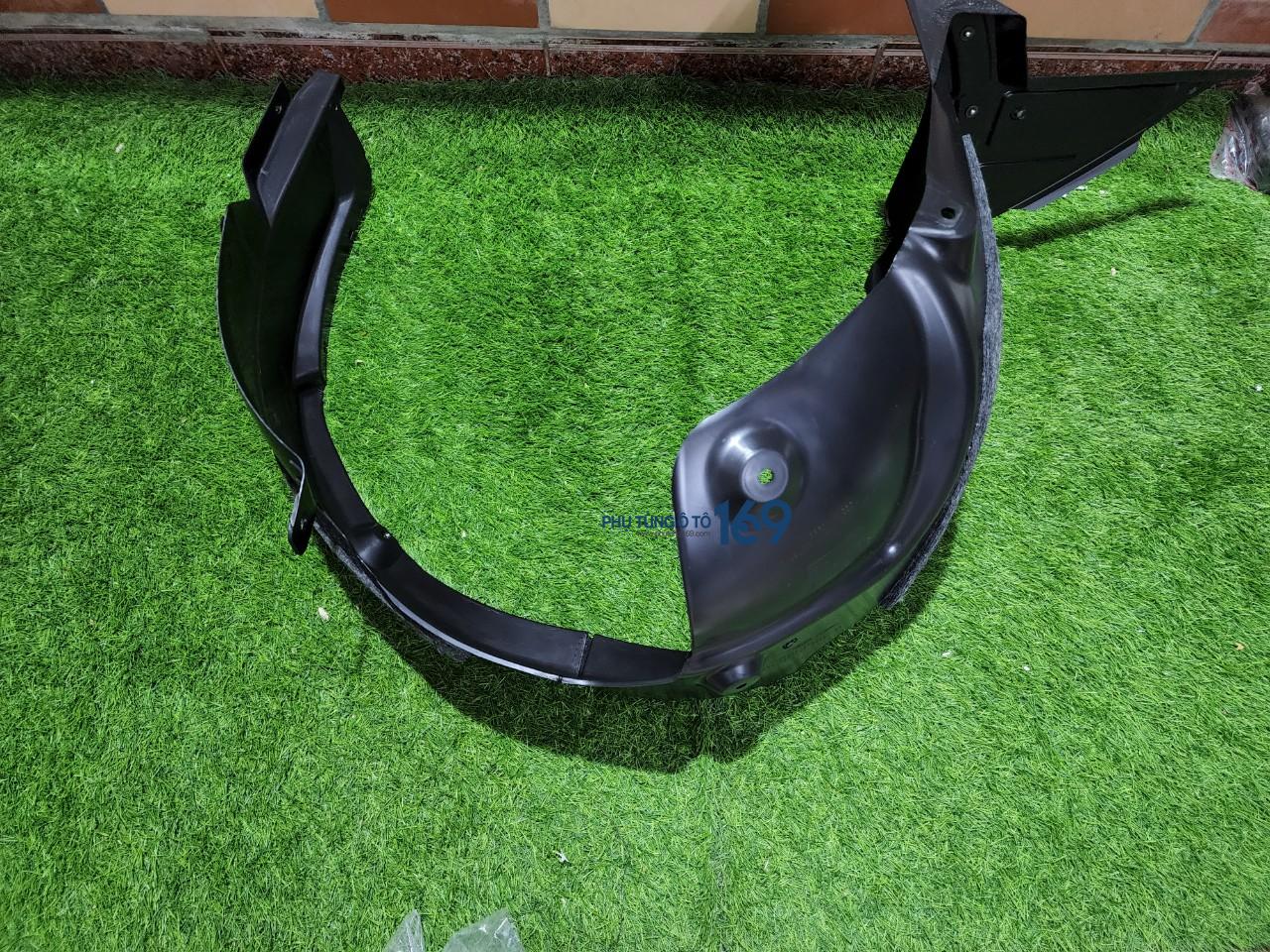 Lòng dè trước trái Rondo Lòng dè trước trái Rondo