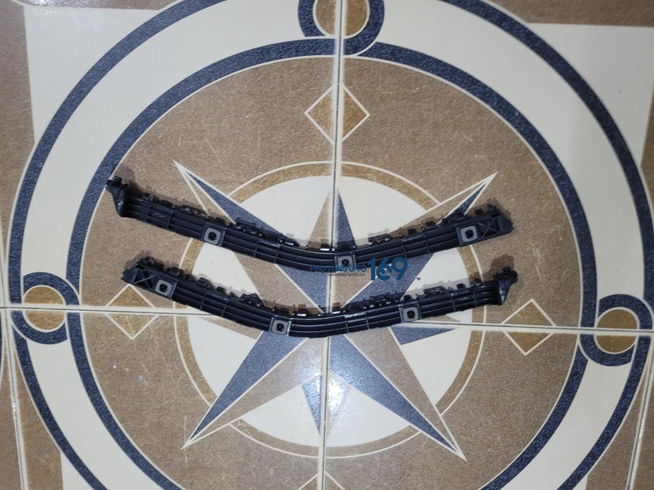 Nẹp cài cản sau trái Ertiga Nẹp cài cản sau trái Ertiga