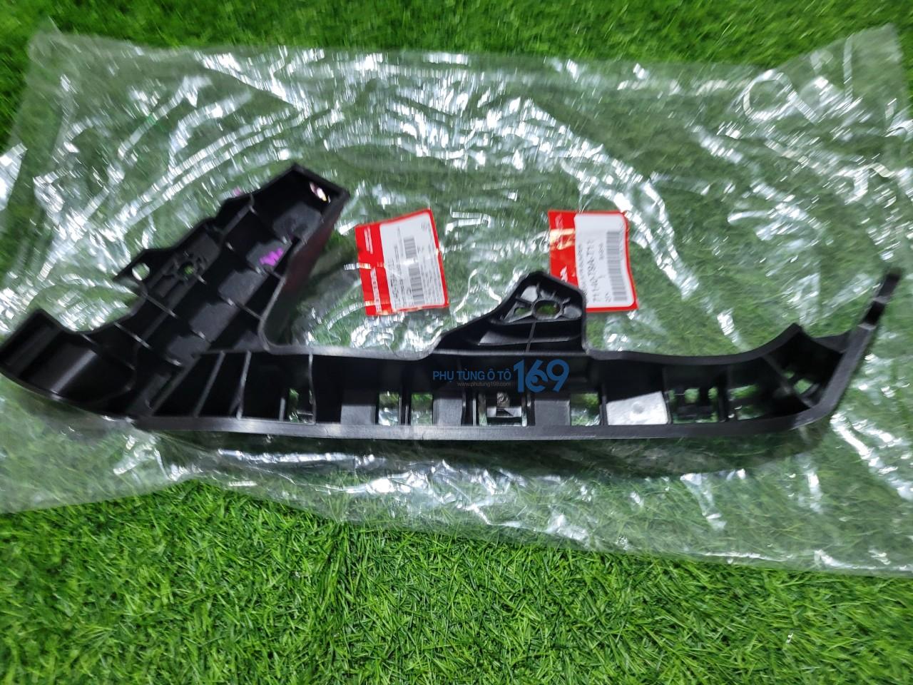 Phe cài đèn pha phải City Phe cài đèn pha phải City