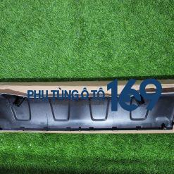 Ốp cản miếng sau dưới Suzuki Xl7