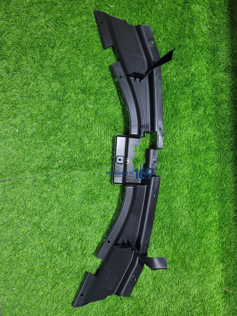 Ốp nắp khóa capo Captiva Ốp nắp khóa capo Captiva