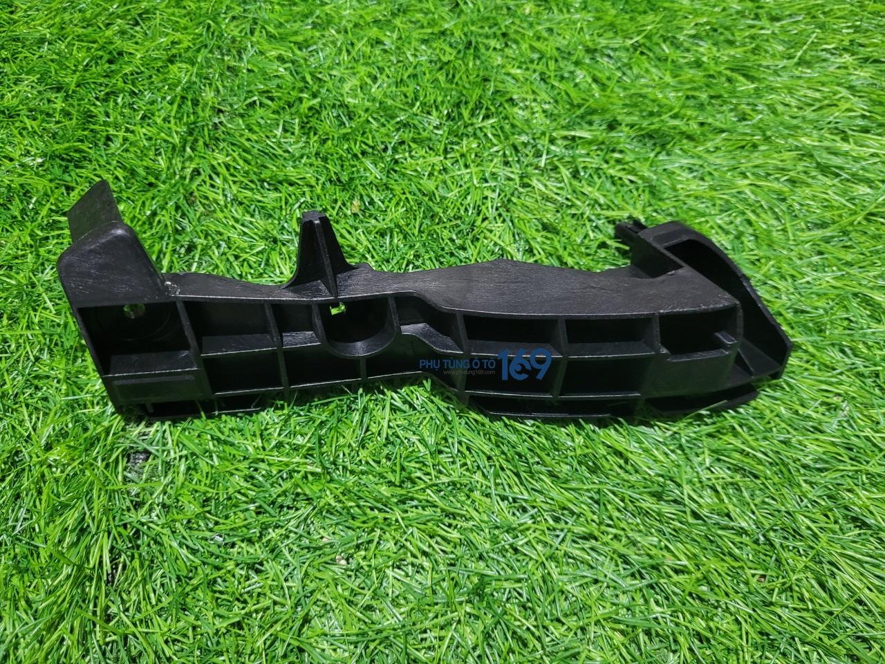 Phe cài cản trước phải Hilux Phe cài cản trước phải Hilux